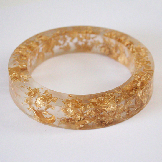 d001-gold-resin-bangle-dream-a-little-bigger1