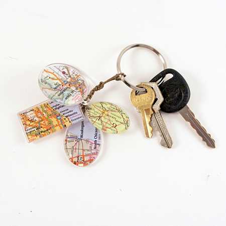 Birthplace-Map-Keychain-600