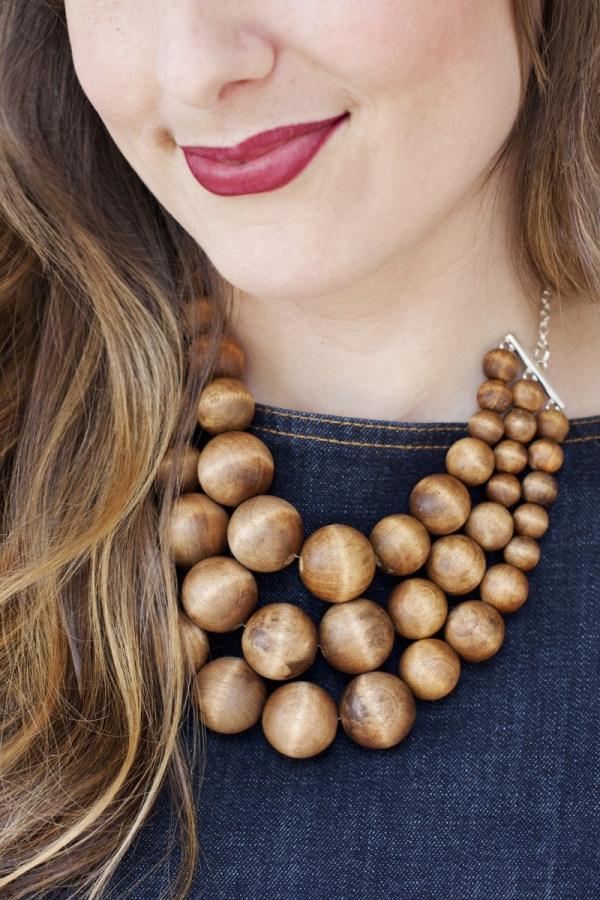 wood-bead-necklace-DIY-tutorial